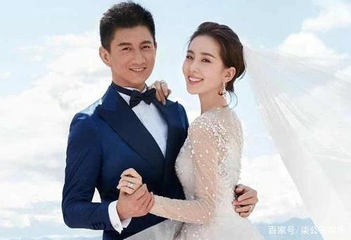 娱乐圈的明星夫妻，华晨宇跟关晓彤结婚了,本文共（4816字）