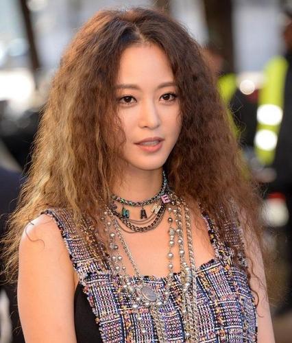 韩国女明星图片，世界公认韩国最漂亮的女艺人,本文共（2488字）