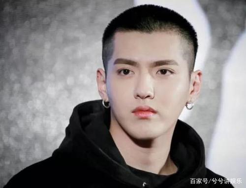 吴亦凡加拿大，吴亦凡什么时候去加拿大,本文共（3321字）