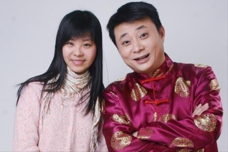 小么哥老婆，小么哥三口照片(小样哥老婆)