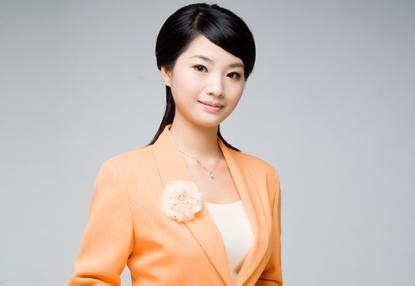 杨帆老婆，李松奇(杨帆妻子李杯松奇个人简历)