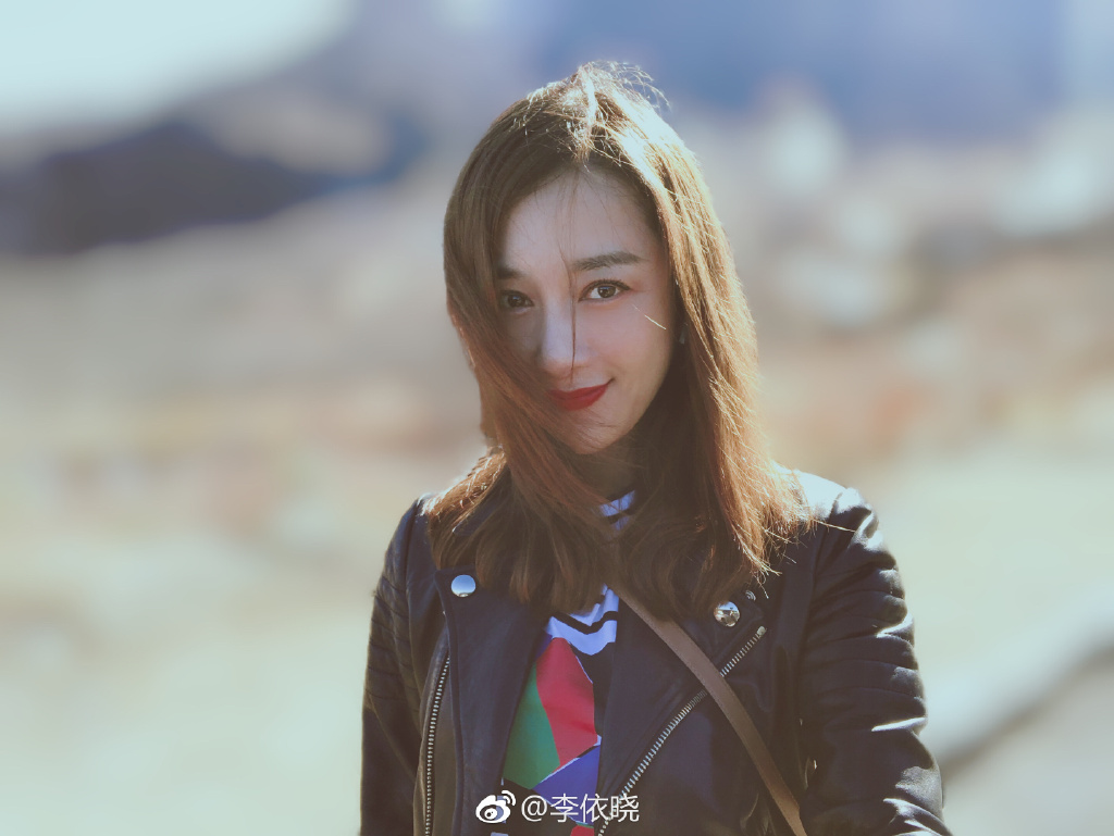 李依晓为什么总演大美女坏角色？她现在算是