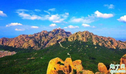 登山鞋要买得比平时大一号吗(登山鞋需要买大一点吗)