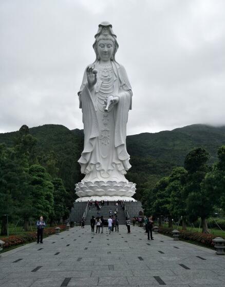 香港慈山寺观音像有多高,慈山寺风水布局分析　本文共（987字）