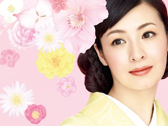 日本演员檀丽,最开始是日本宝冢歌剧院的演员